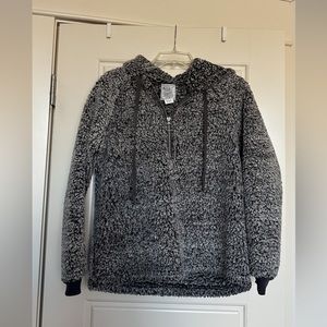 grey sherpa jacekt with 1/4 quarter zip up
